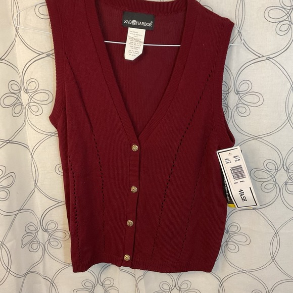 Sag Harbor Sweaters - New women's Sag Harbor button up sleeveless sweater‎ Berry size small